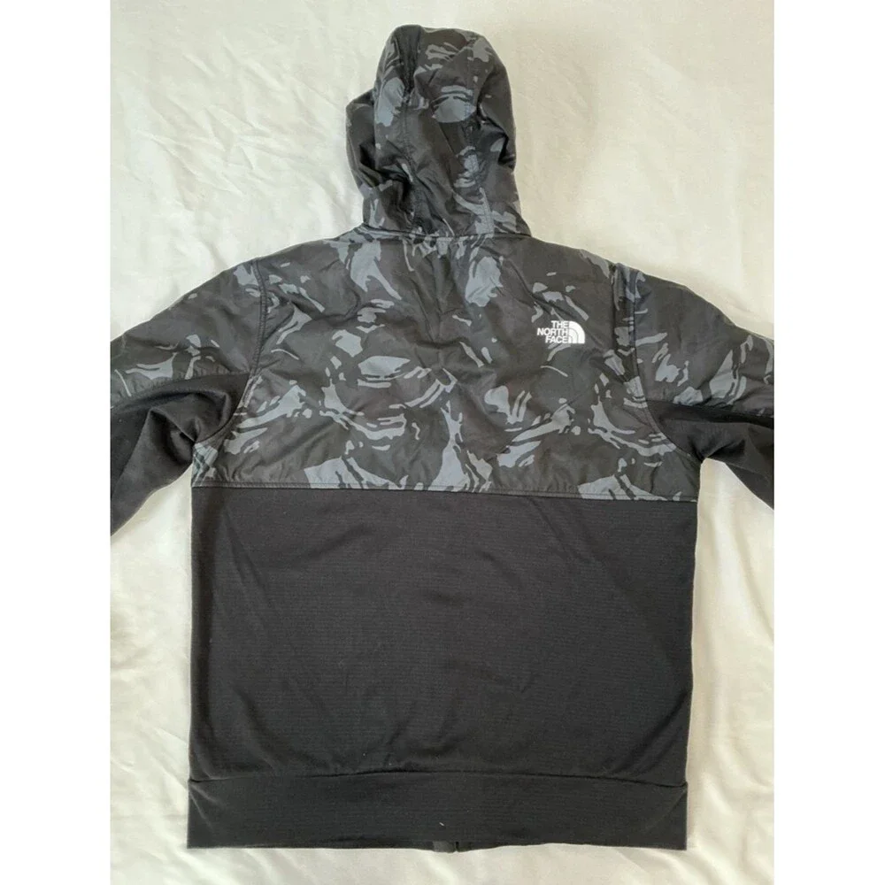 The North Face Men’s Black & Gray Camo Hooded Windbreaker